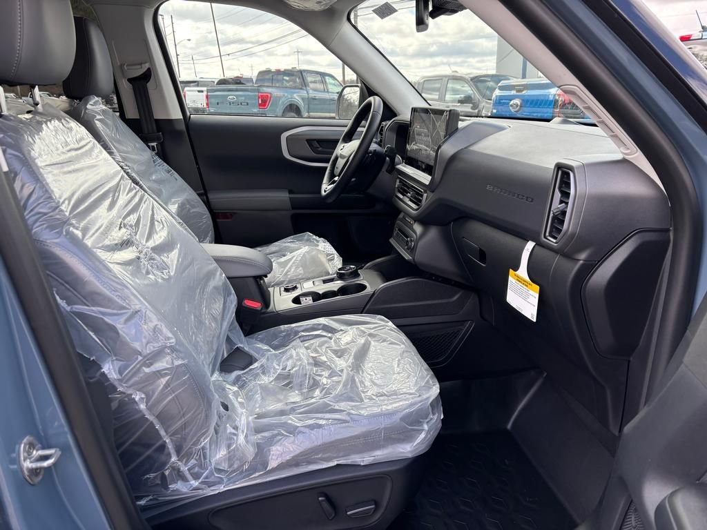 New 2026 Azure Gray Metallic Tri-Coat Ford Badlands® image 13
