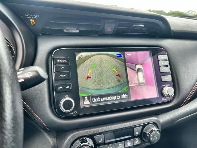Used 2023 Gray Nissan SR Xtronic CVT image 14