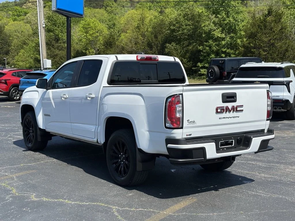 Used 2022 Summit White GMC Elevation image 7