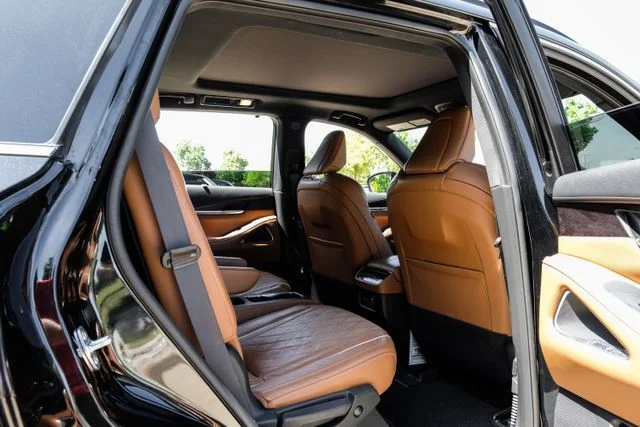 Used 2022 Black INFINITI Autograph image 50