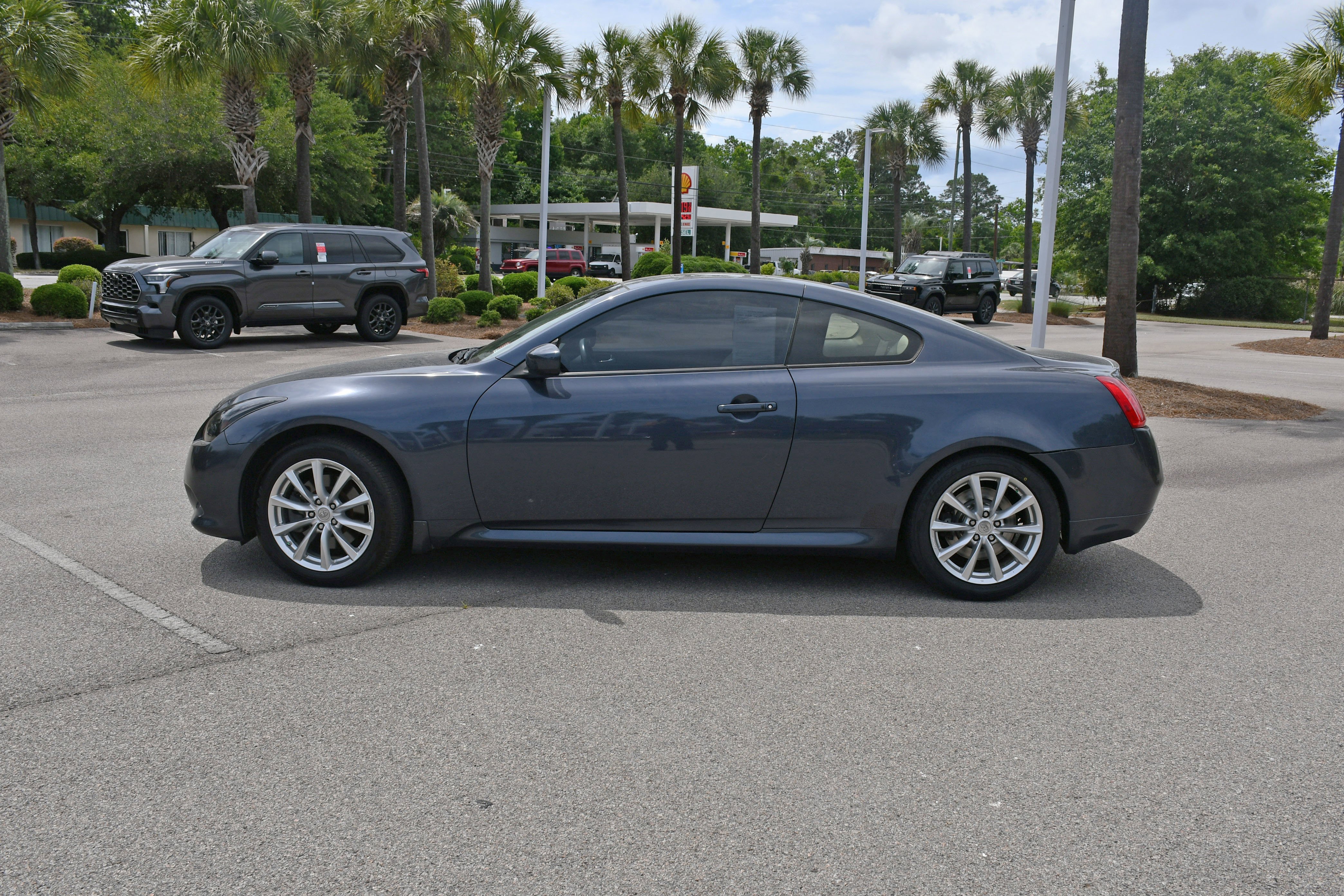 Used 2013 Blue INFINITI Journey image 5