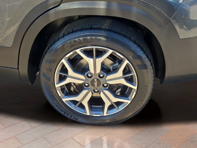 Certified Used 2022 Gray Kia EX image 28