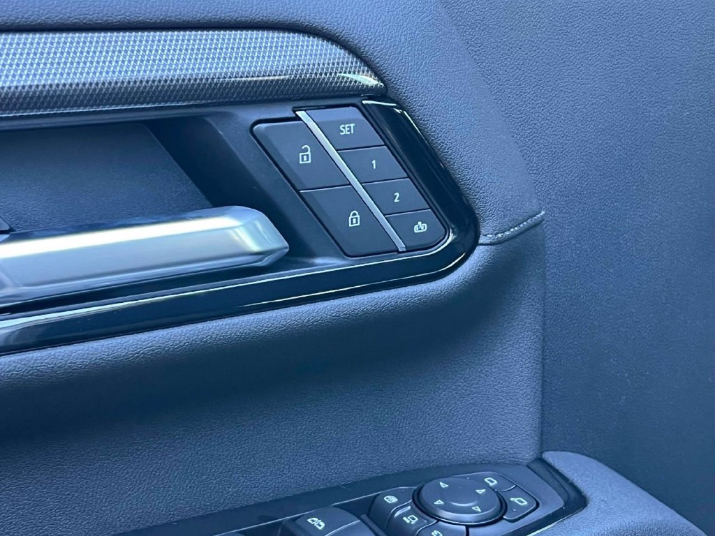 New 2026 Sterling Metallic GMC AT4 image 20