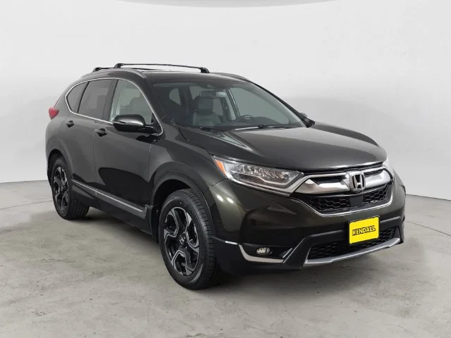Used 2017 Dark Olive Metallic Honda Touring image 3