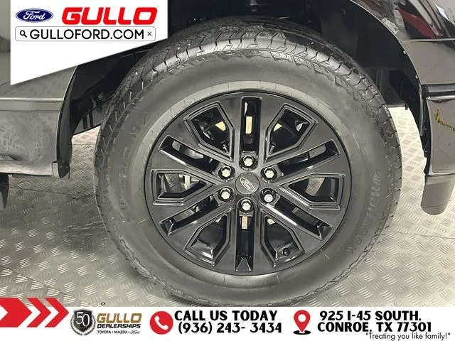 Used 2025 Black Metallic Ford Lariat image 29