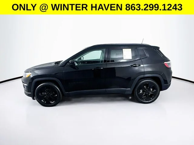 Used 2019 Black Jeep Latitude image 4