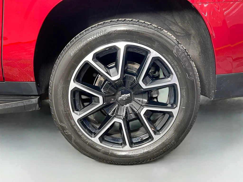 Used 2023 Red Chevrolet RST image 33