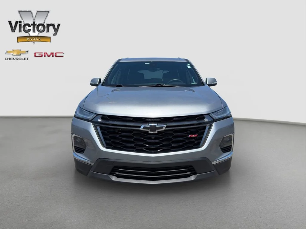 Used 2023 Chevrolet Traverse RS with VIN 1GNEVJKW7PJ307546 for sale in Kansas City