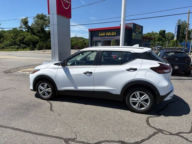 Used 2023 White Nissan S image 8