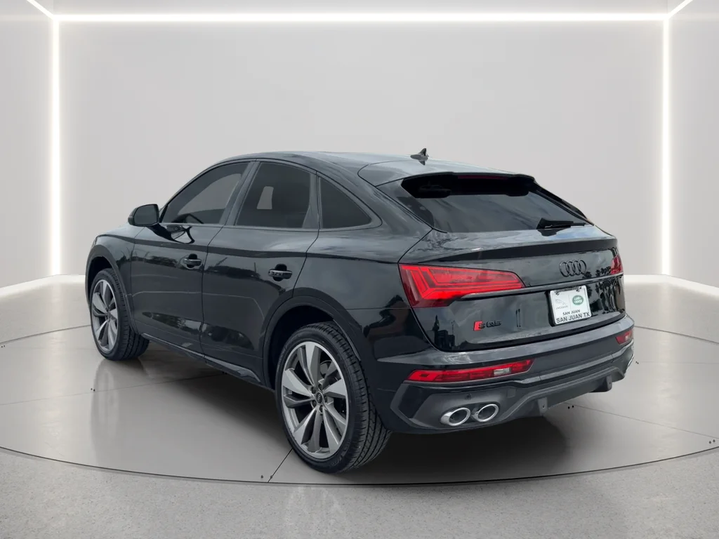 Used 2024  Audi Premium Plus image 7