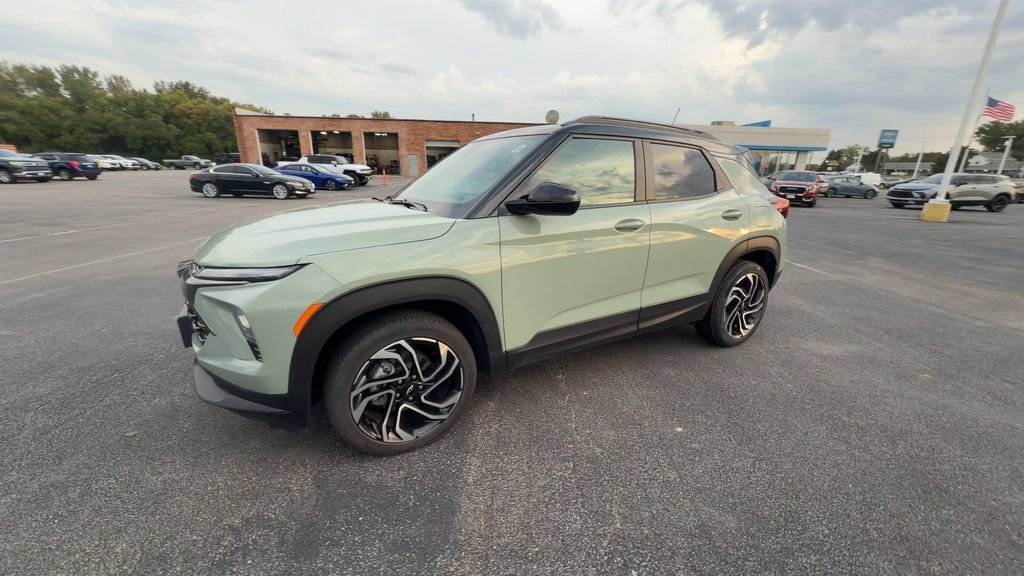Used 2024 Cacti Green Chevrolet RS image 4