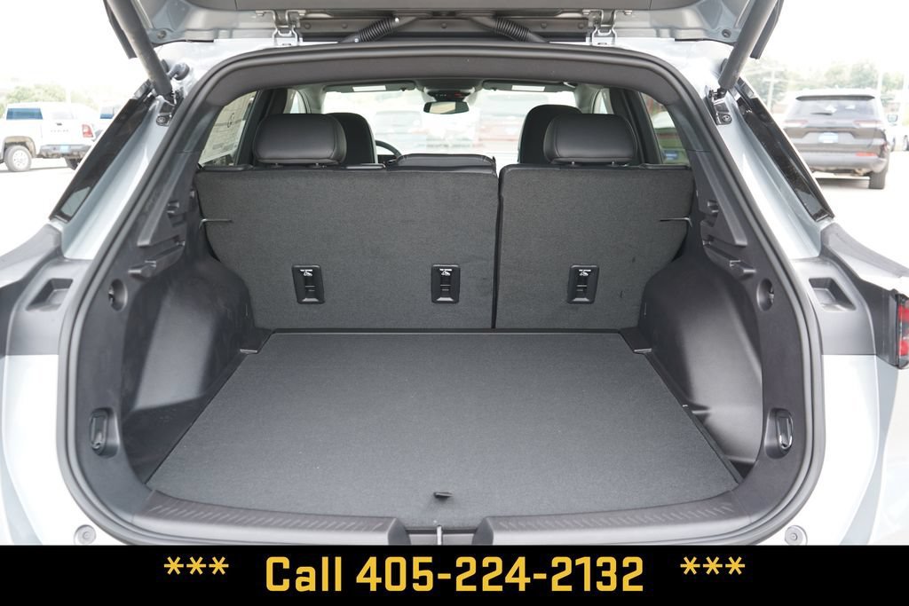 2025 Chevrolet Equinox EV RS - Photo 27