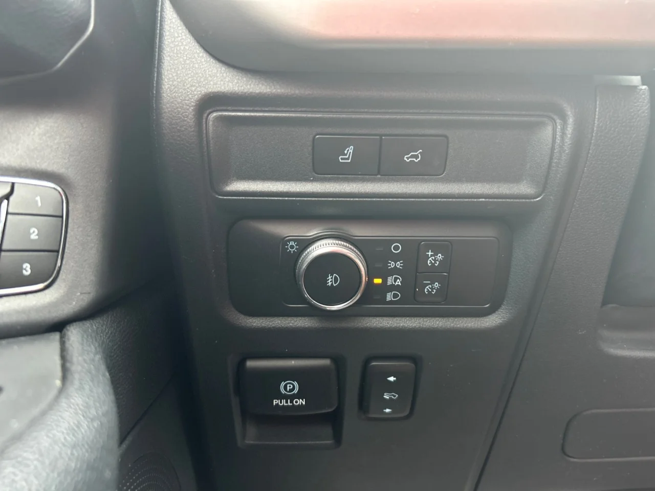Used 2022 White Ford XLT image 15