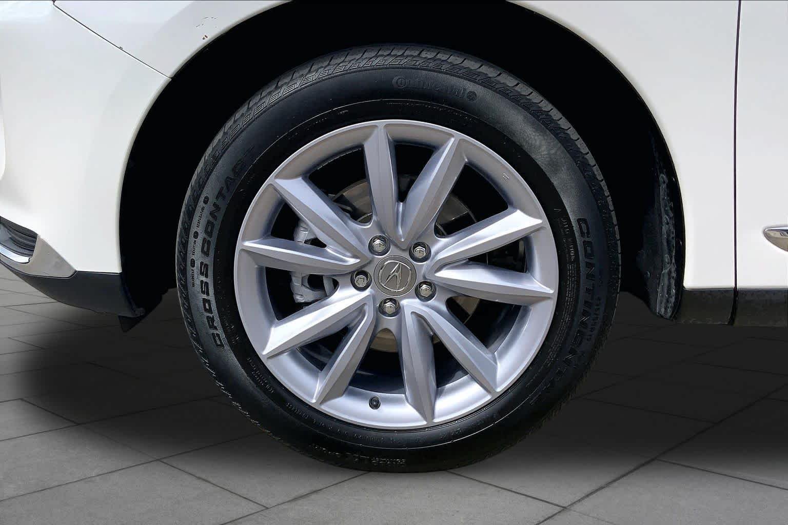 Used 2024 Platinum White Pearl Acura  image 10