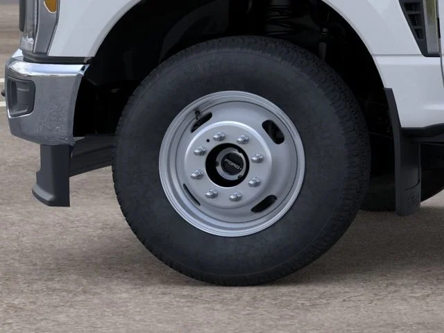 New 2026 Oxford White Ford XL image 21