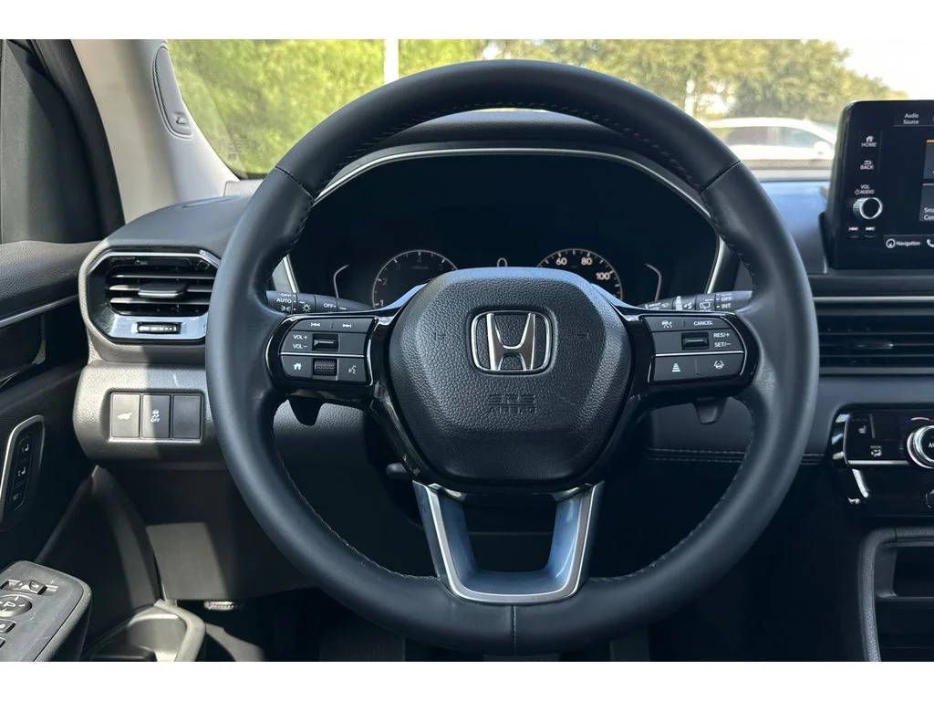 Used 2024 Modern Steel Metallic Honda Touring image 37