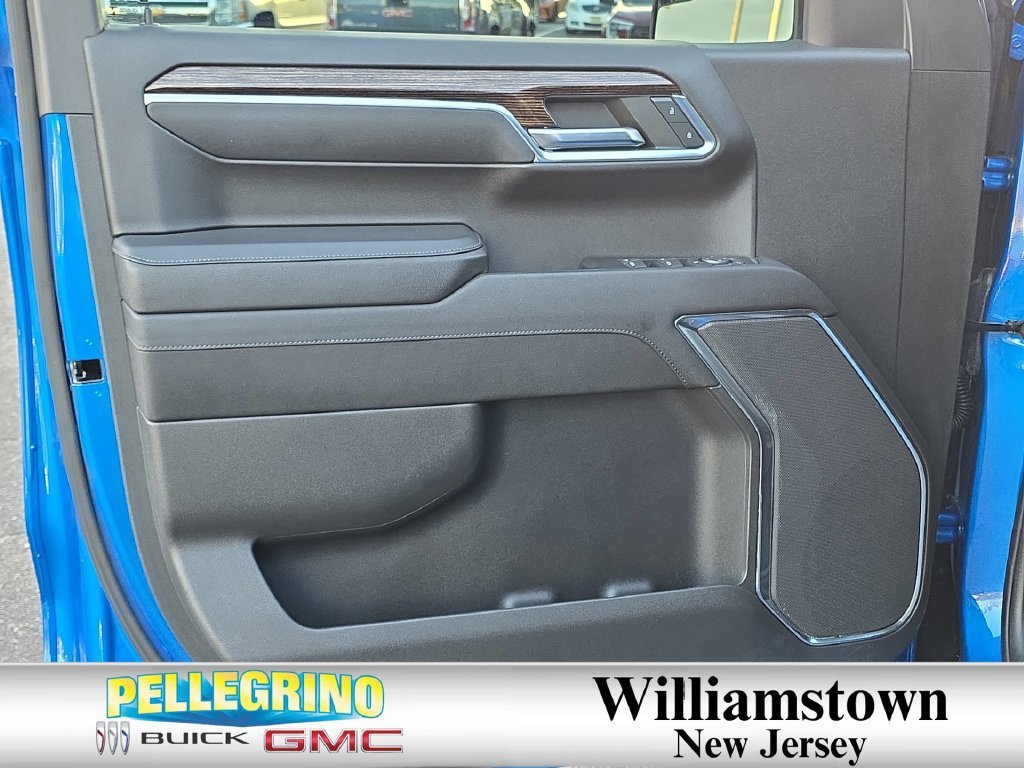 Certified Used 2023 DYNAMIC BLUE METALLIC GMC Elevation image 21