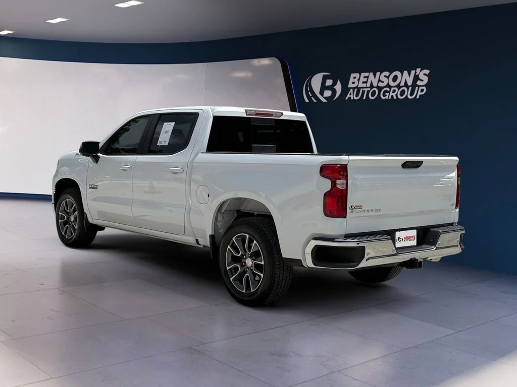 Used 2024 White Chevrolet LT image 3