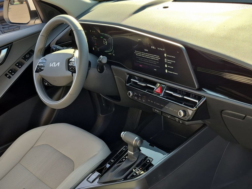 New 2026 Snow White Pearl Kia EX image 29