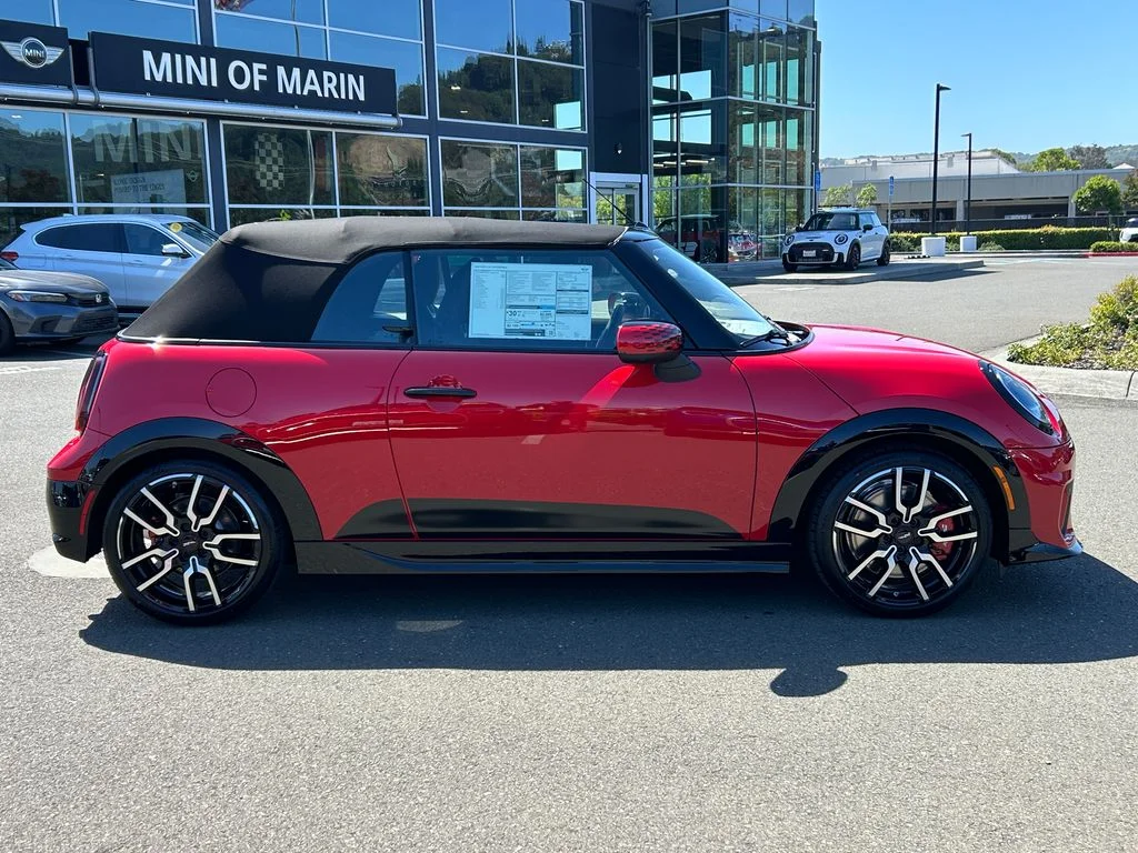New 2026 Chili Red II MINI Iconic image 6