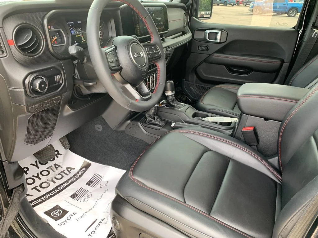 Used 2024 Black Jeep Rubicon image 11