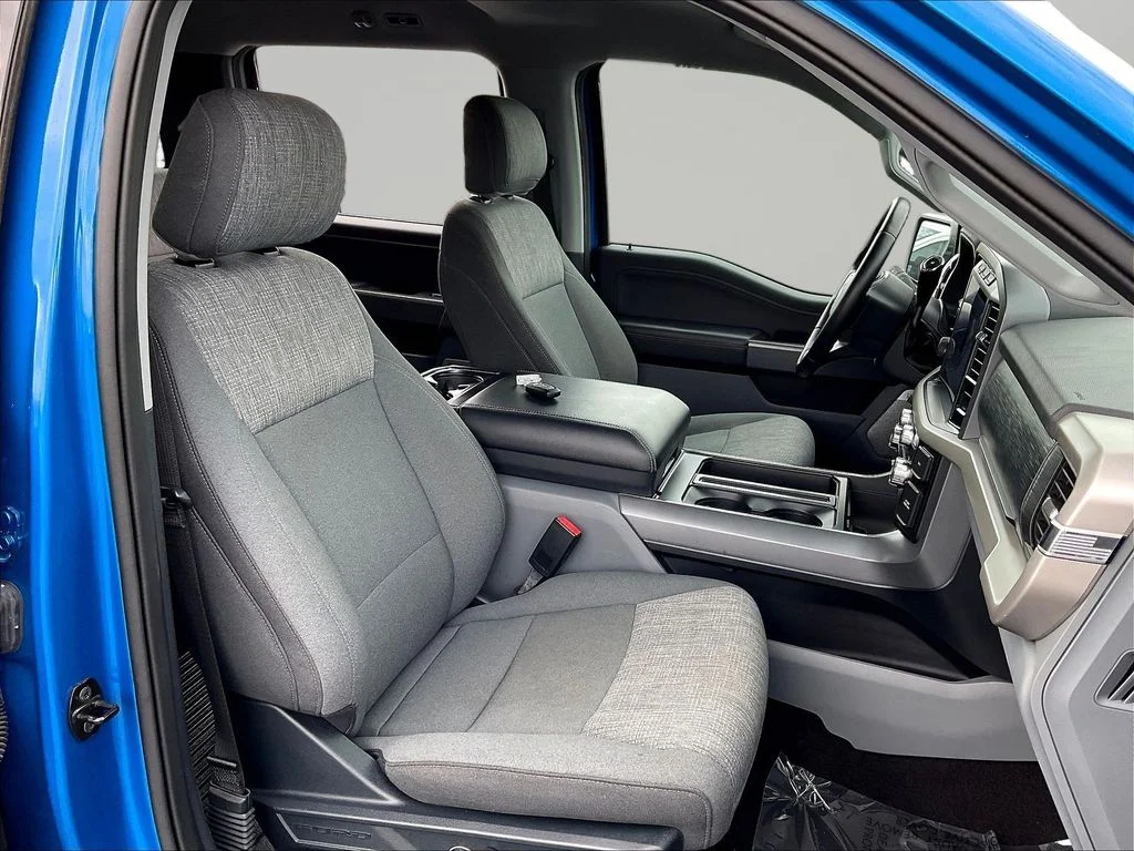 Certified Used 2021 Velocity Blue Metallic Ford XLT image 33