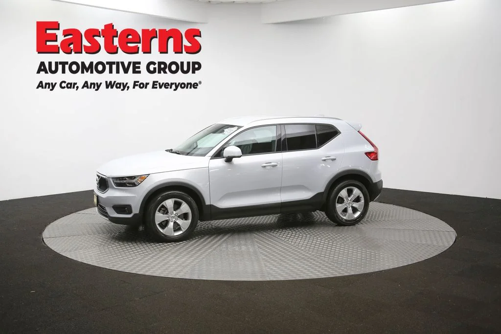 Used 2021 Silver Volvo Momentum image 57