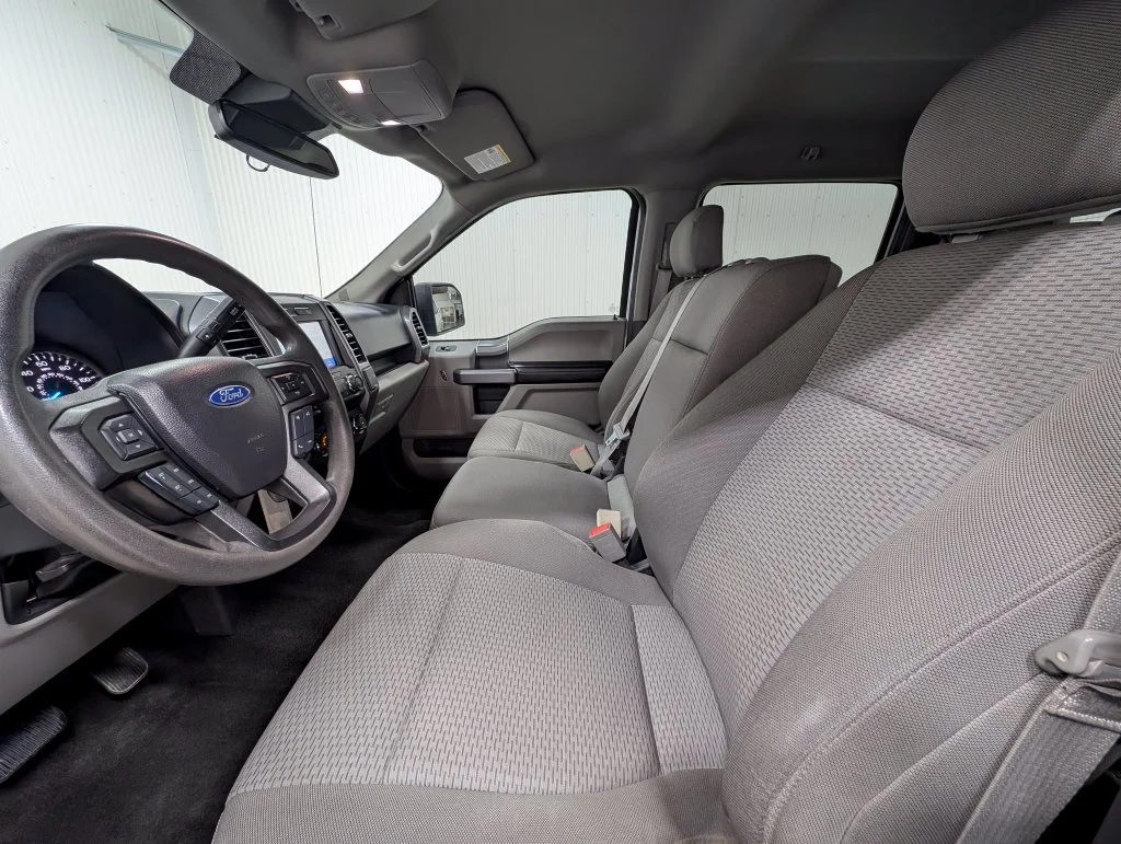 Used 2020 Oxford White Ford XLT image 16