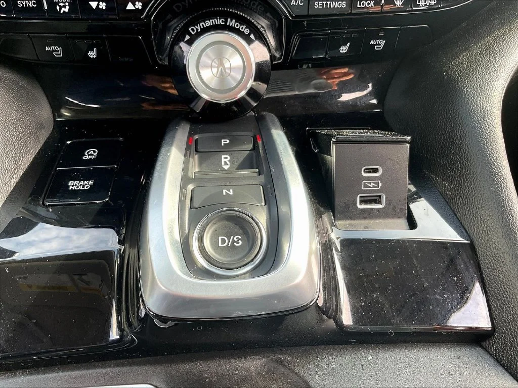 Used 2024 Majestic Black Pearl Acura 3.5L image 18