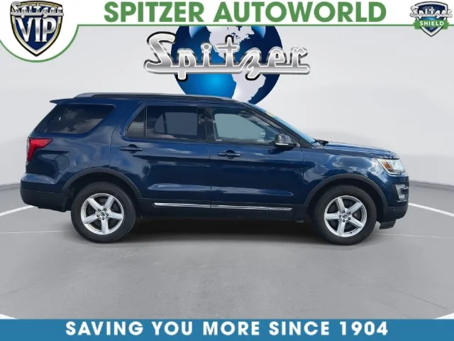 Used 2017 Blue Ford XLT image 17