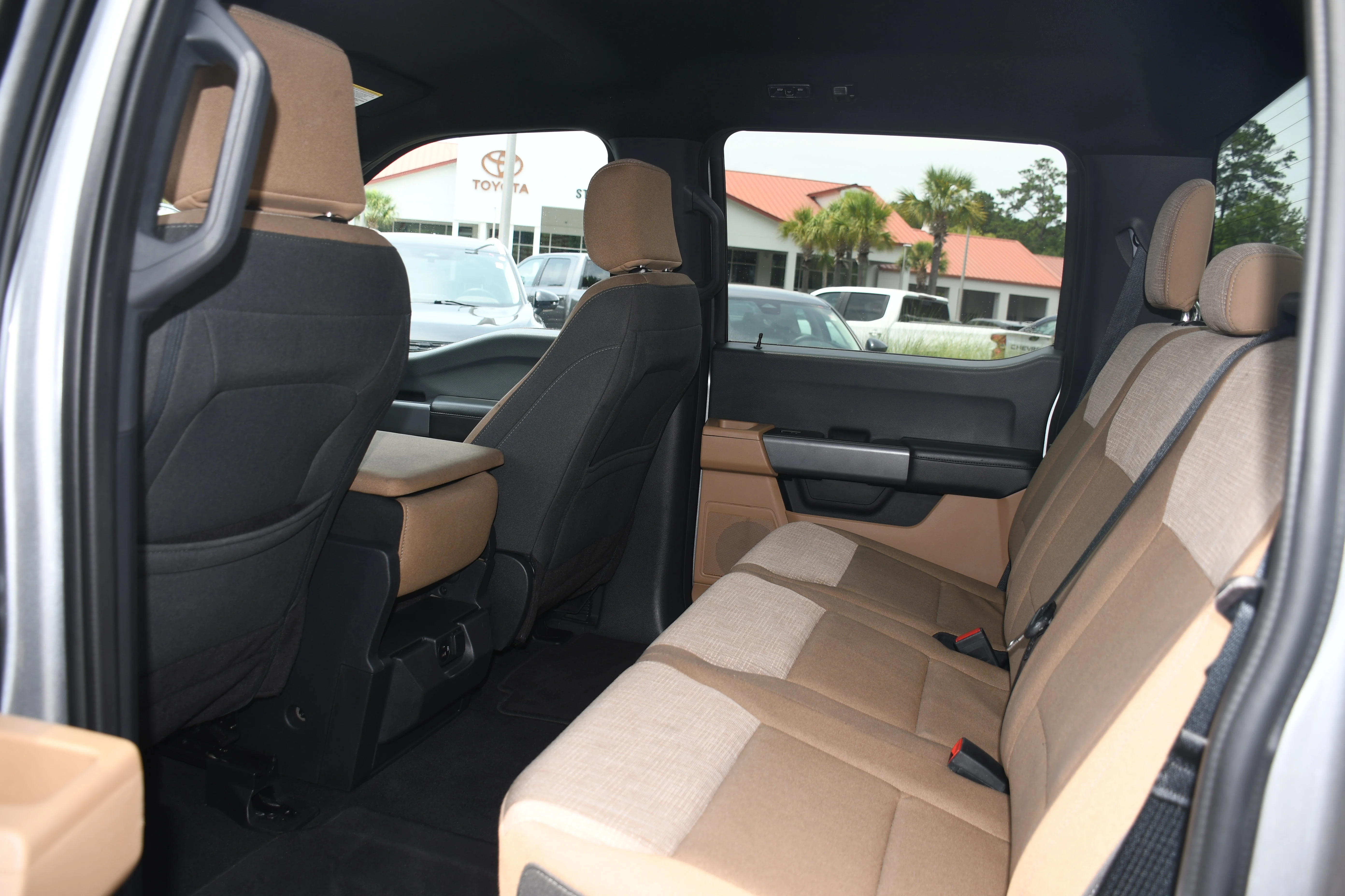 2023 Ford F-150 XLT - Photo 14