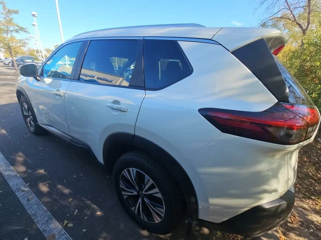 Used 2023 Pearl White Tricoat Nissan SV image 6