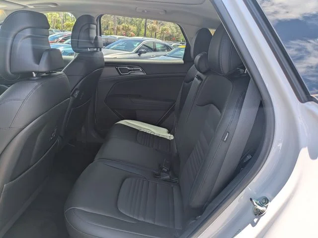 Used 2025 White Kia SX-Prestige image 14