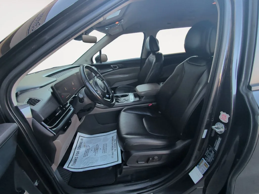 Certified Used 2025 Gray Kia LXS image 16