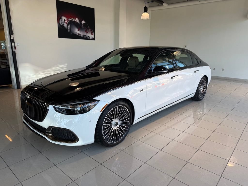 New 2025 MANUFAKTUR Moonlight White Metallic Mercedes-Benz Maybach S 680 image 20