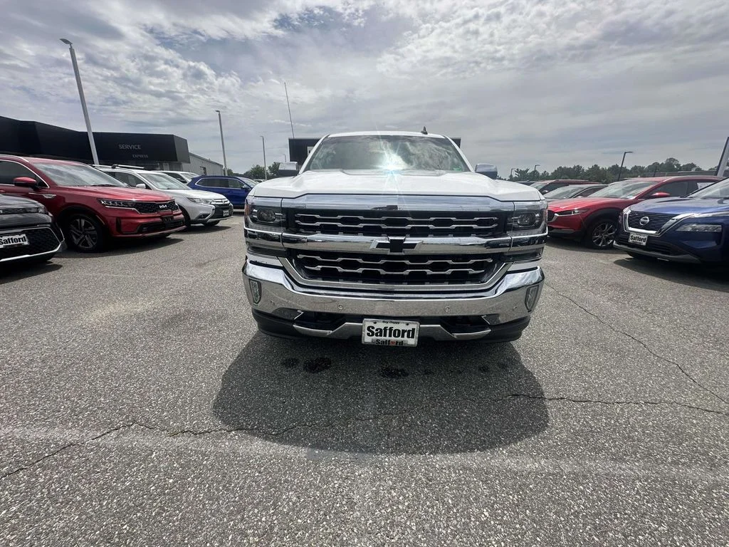 Used 2018 White Chevrolet LTZ image 10