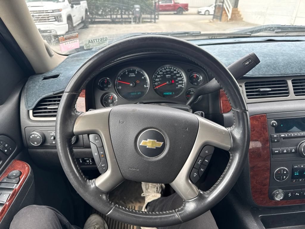 Used 2011 BLACK Chevrolet LTZ image 3
