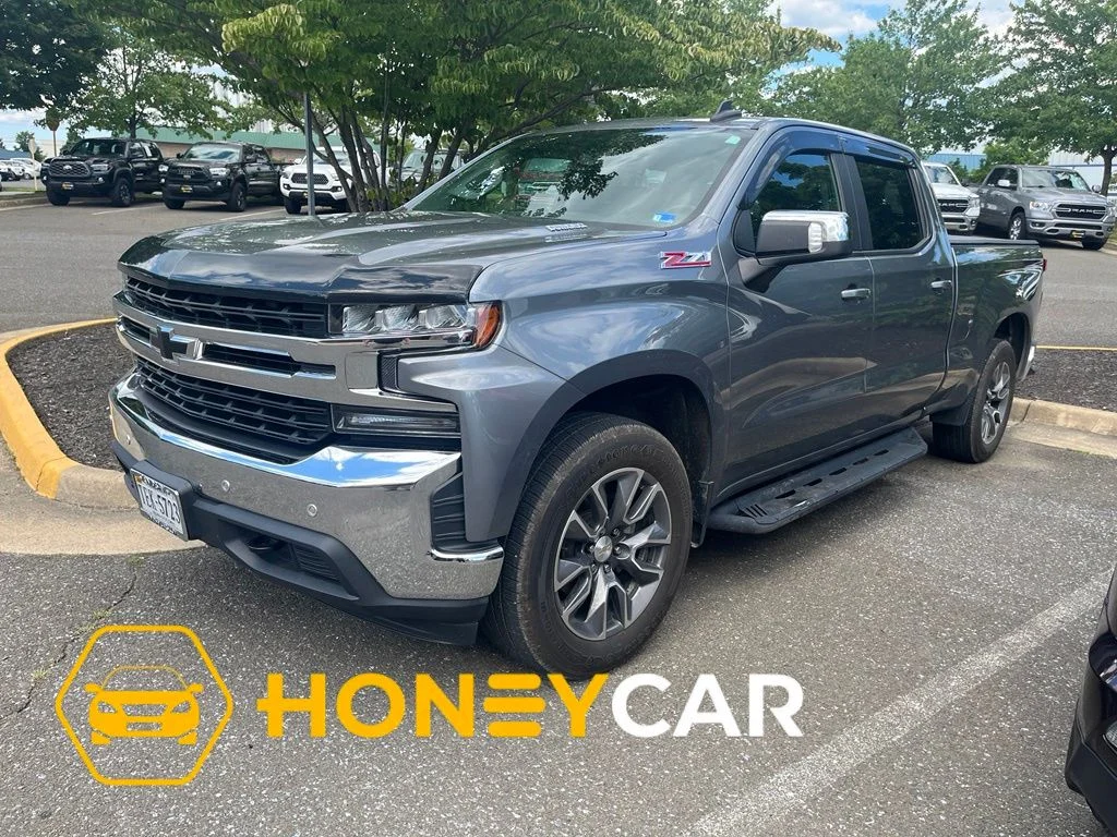 Used 2020 Gray Chevrolet LT image 1