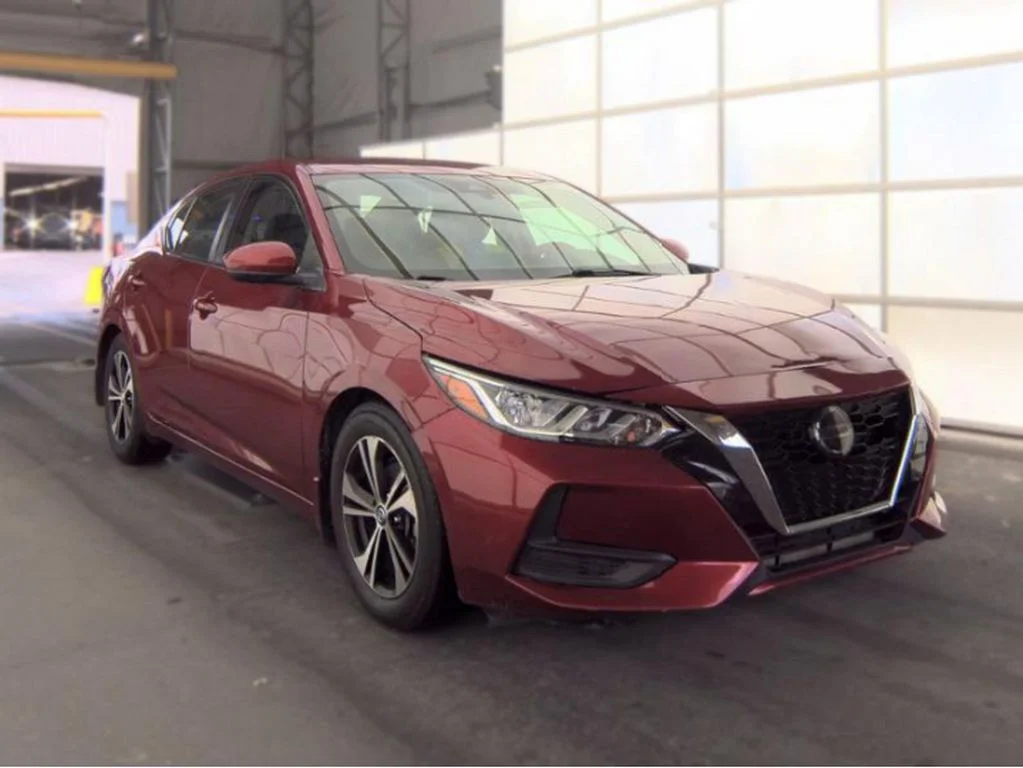 Used 2022 Red Nissan SV image 4