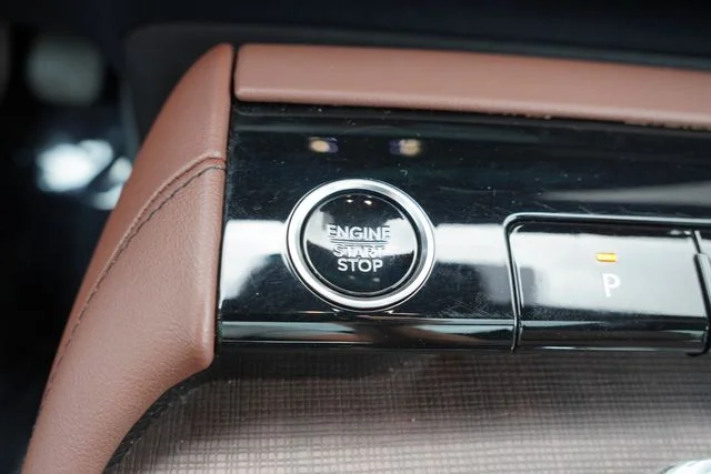 Used 2025 Blue Lincoln Reserve image 37