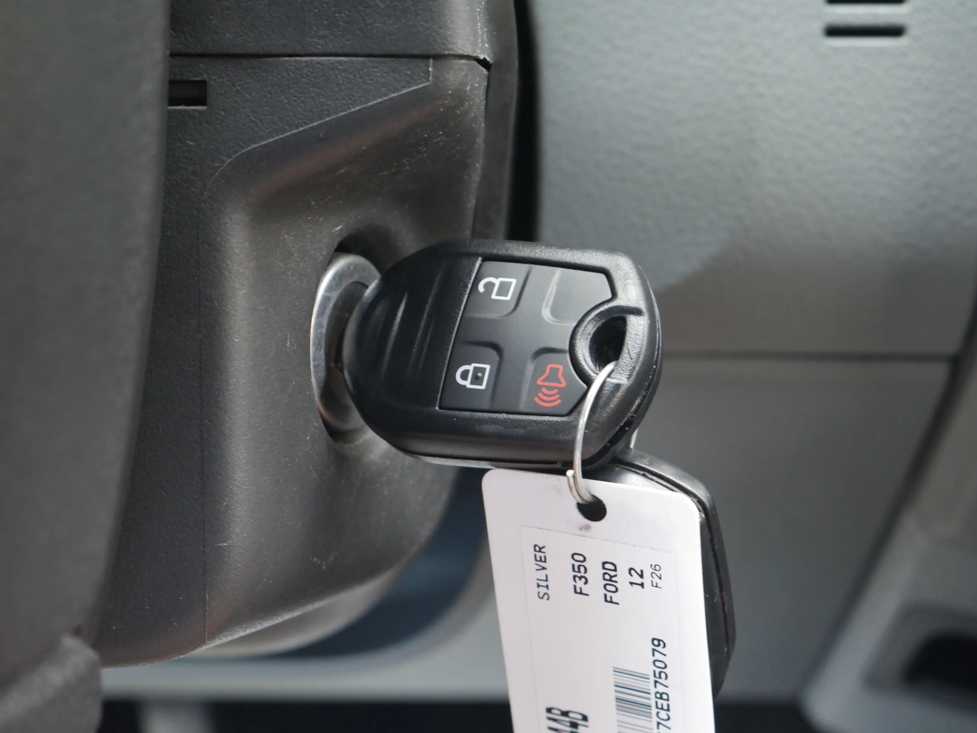 Used 2012 Ingot Silver Metallic Ford XLT image 8