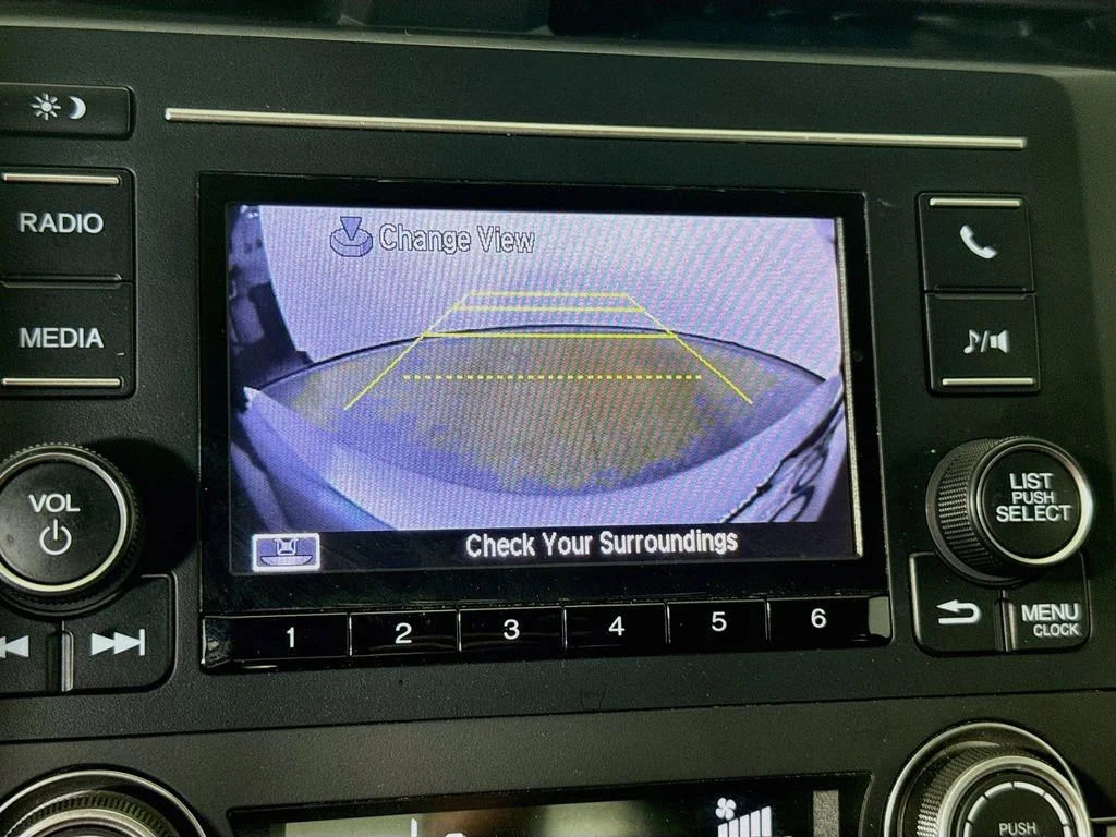 Used 2017 Lunar Silver Metallic Honda LX image 13