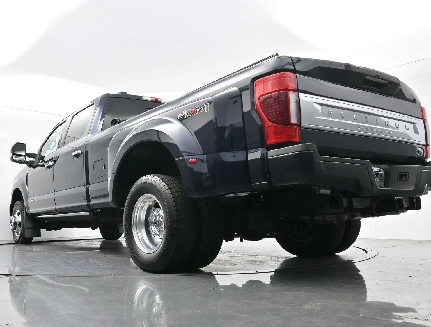 Used 2022 Antimatter Blue Metallic Ford Platinum image 55