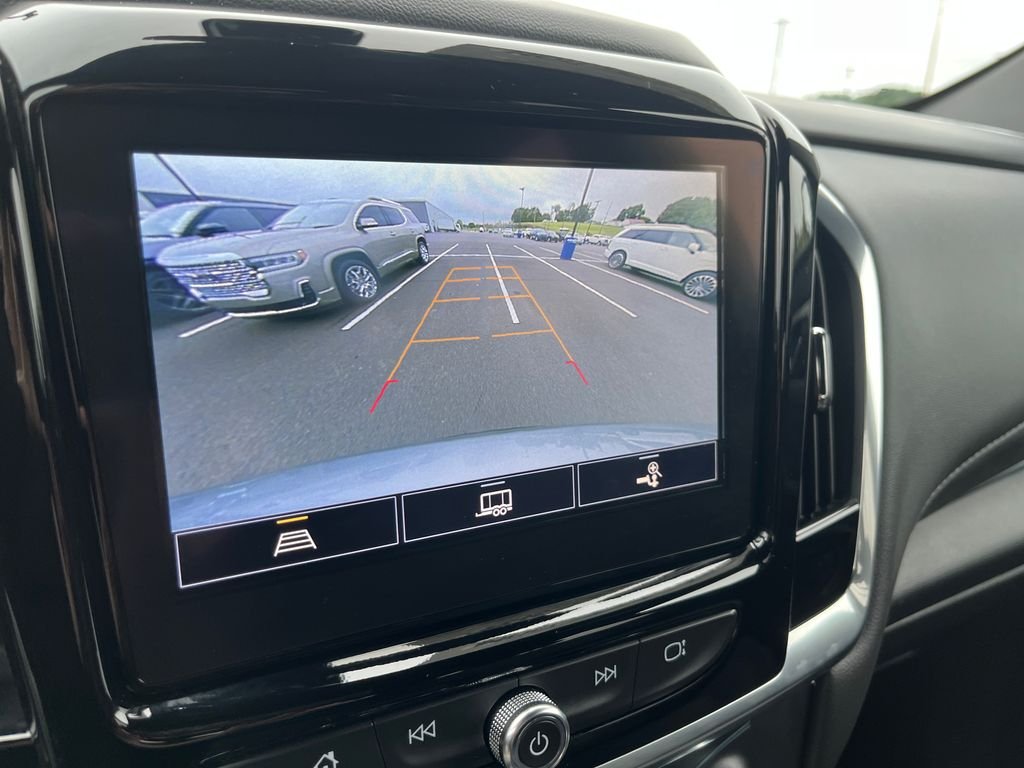 Used 2023 Gray Chevrolet LT image 19