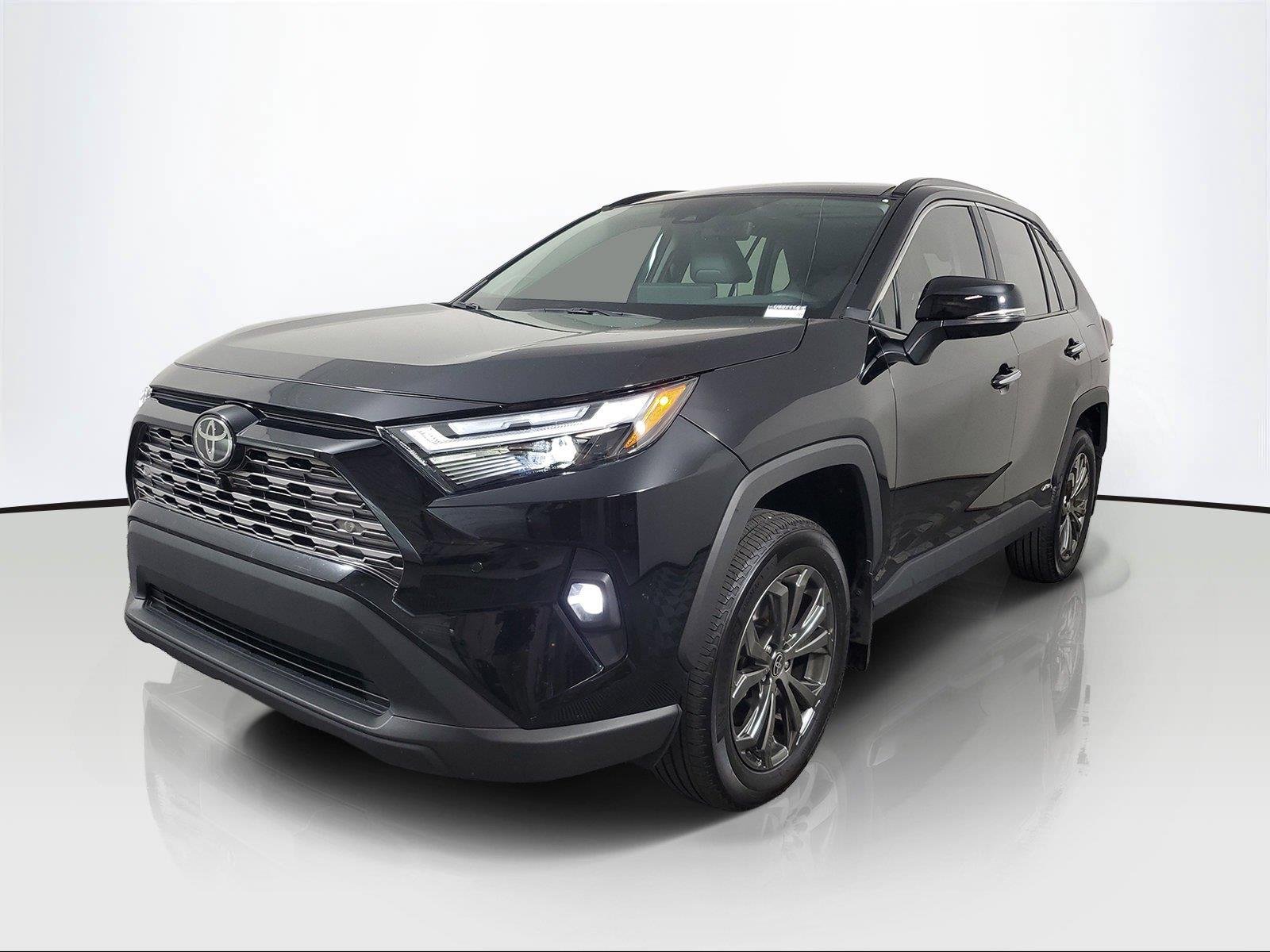 Used 2025 Midnight Black Metallic TOYOTA Limited image 3
