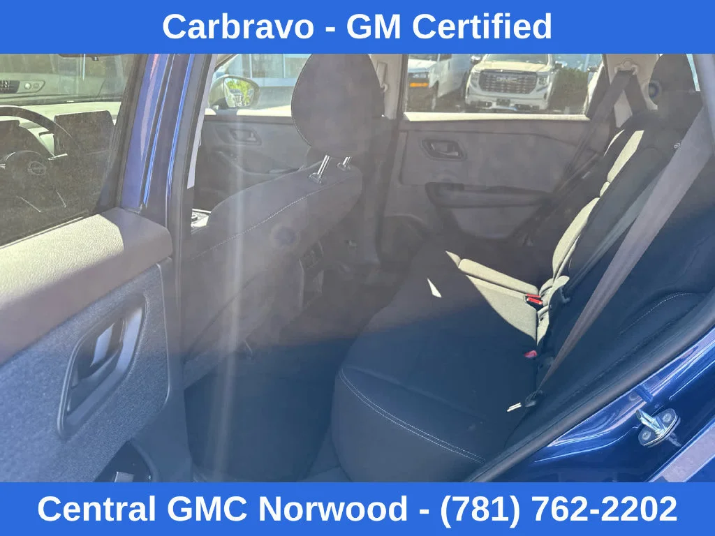 Used 2023 Caspian Blue Nissan S image 21
