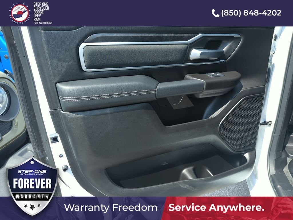 Used 2023 White Ram Big Horn/Lone Star image 26
