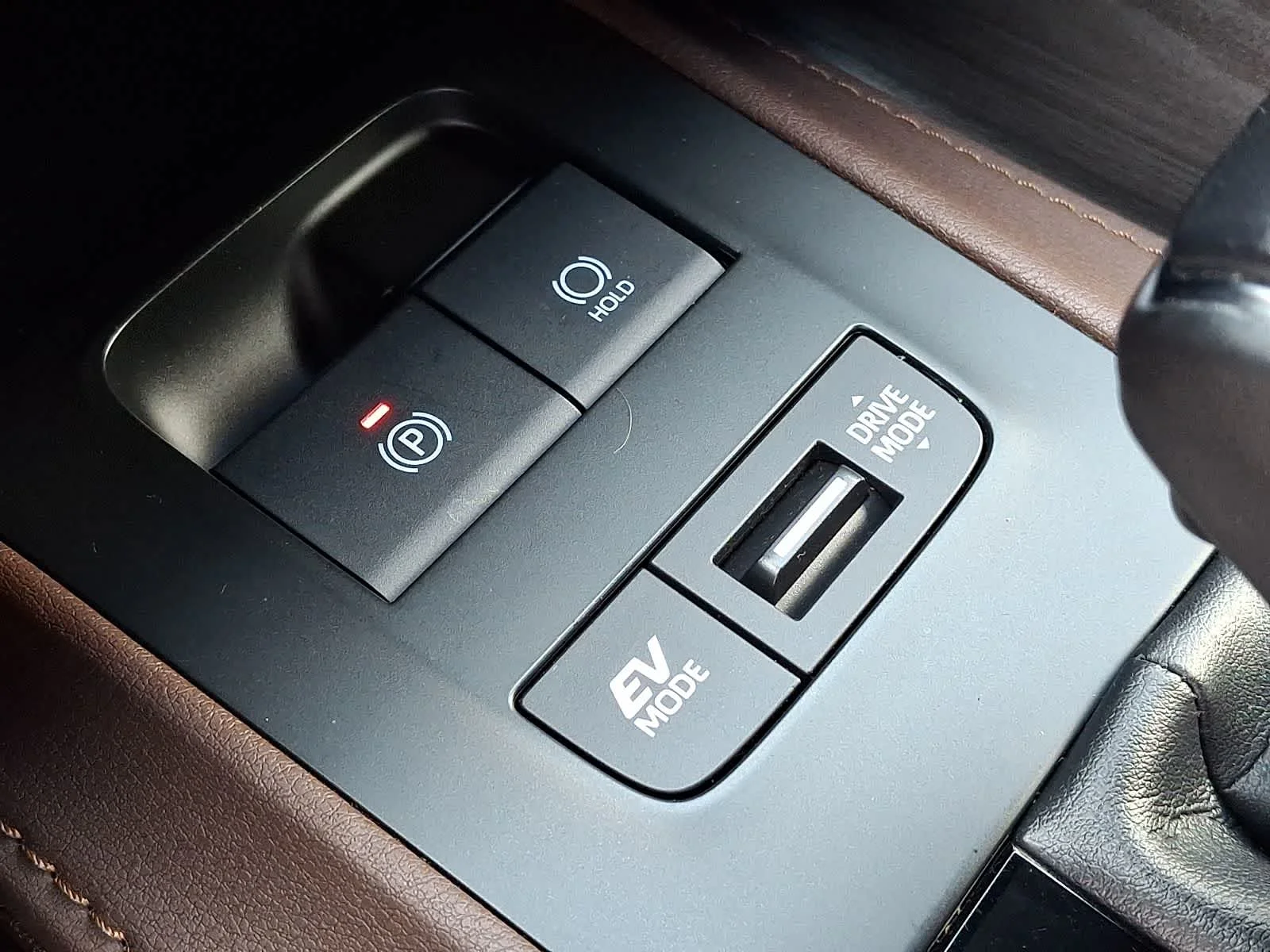 2022 Toyota Venza XLE - Photo 30