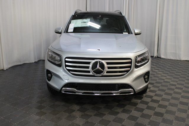New 2026 Cirrus Silver Metallic Mercedes-Benz GLB 250 image 2