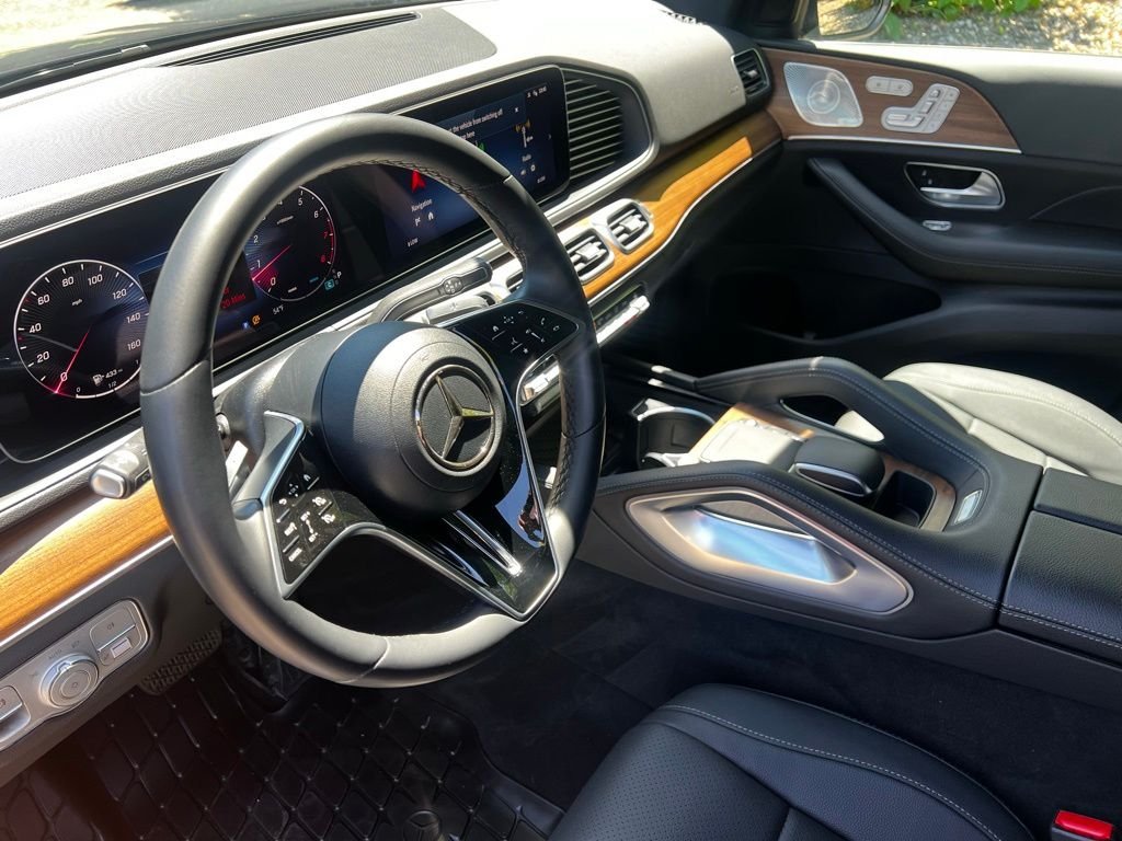 Used 2026 Black Mercedes-Benz GLE 350 image 9